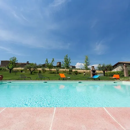 Prázdninový dům Premium Holiday In With Swimming Pool *